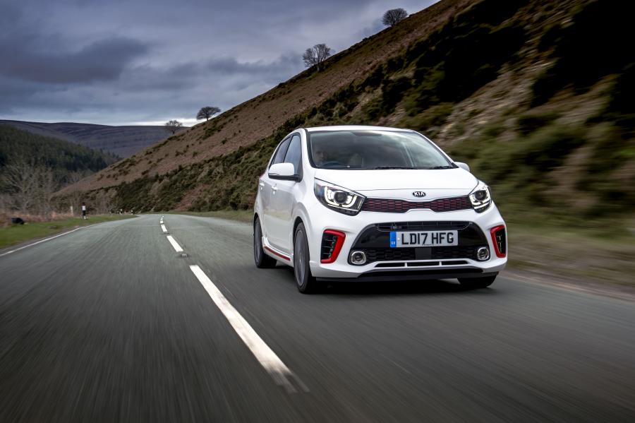  Kia Picanto GT Line 2017 года  (UK) (фото 39 из 92)